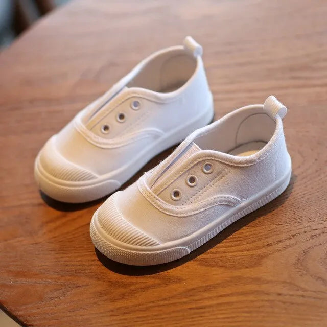 girls white canvas shoes